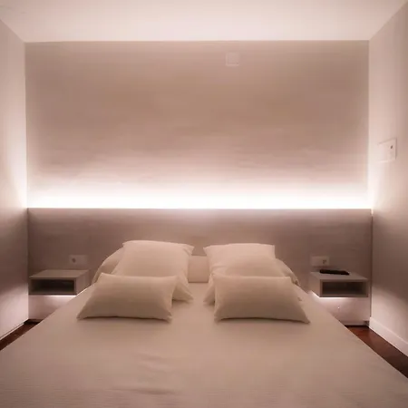 - Habitacions I Hotel 2*